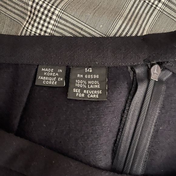 Classic mini skirt - Picture 5 of 6